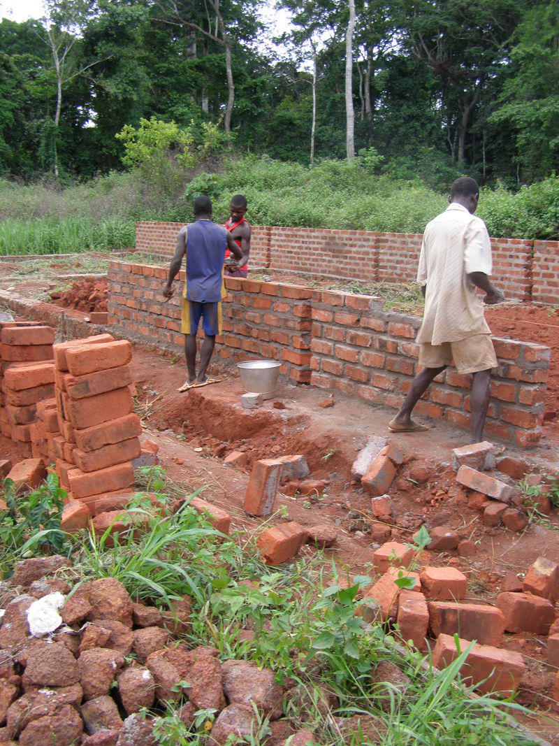 img-support-program-to-the-development-committee-of-mbata-construction-of-3-rooms-school